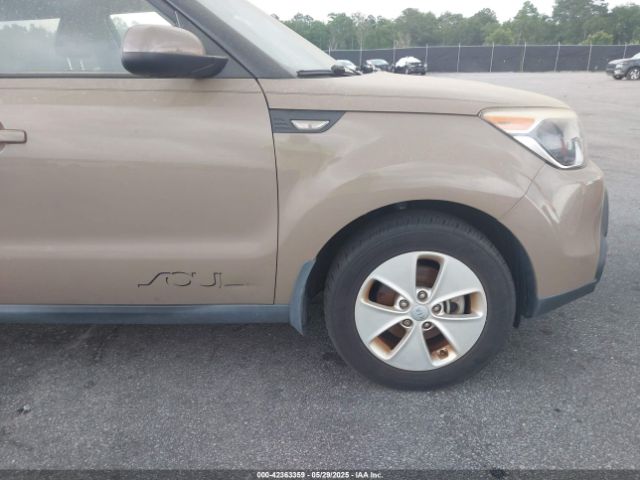 KNDJN2A27E7097438 KIA Soul