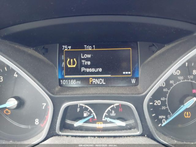 1FADP3F28FL293599 Ford FOCUS SE