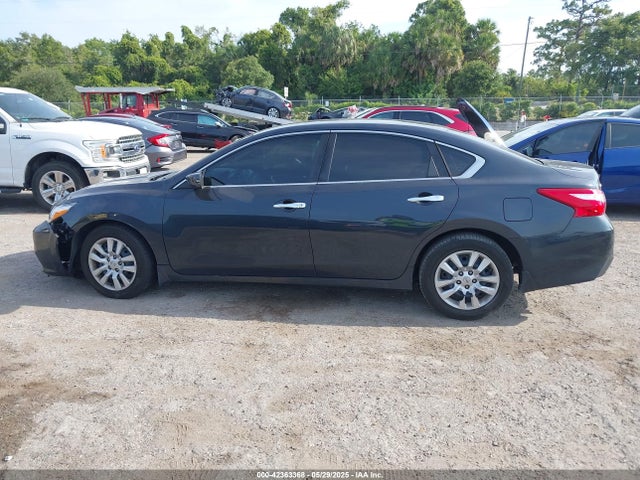 Nissan Altima 2.5 S 2017 1N4AL3AP2HC287270 Image 14