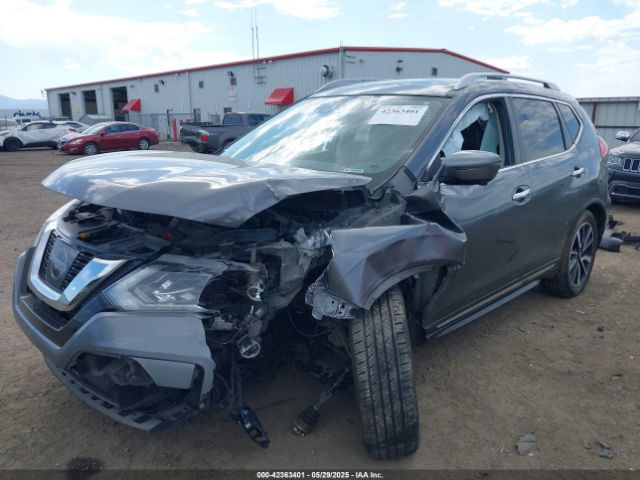 JN8AT2MV9HW018040 Nissan Rogue Sl