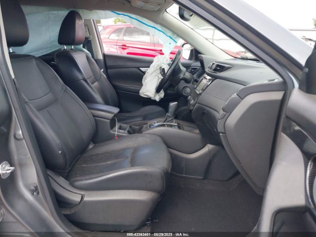 JN8AT2MV9HW018040 Nissan Rogue Sl