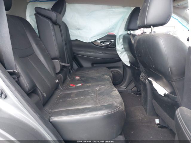 JN8AT2MV9HW018040 Nissan Rogue Sl