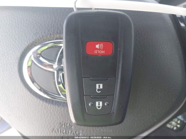 NMTKHMBX5JR057407 Toyota C-hr Xle Premium