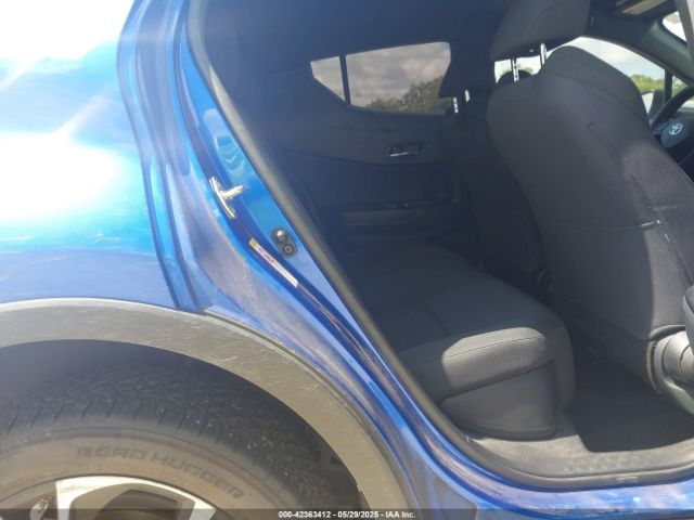 NMTKHMBX5JR057407 Toyota C-hr Xle Premium