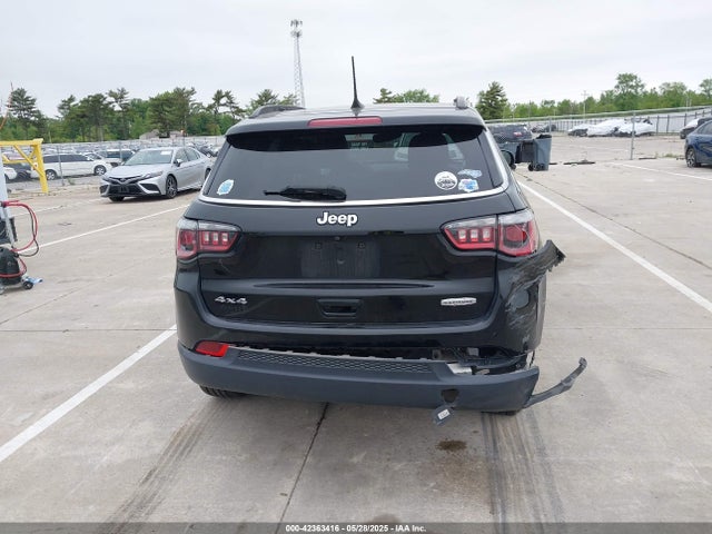 3C4NJDBBXJT222915 Jeep Compass