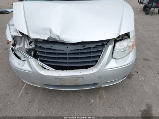 2006 CHRYSLER TOWN & COUNTRY 2A4GP54L96R730719 Photo 5