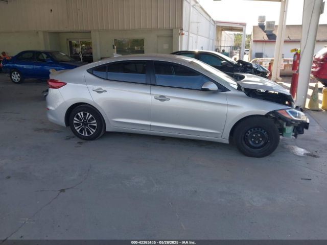 5NPD74LF3HH129417 Hyundai ELANTRA SE