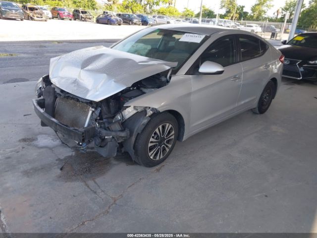 5NPD74LF3HH129417 Hyundai ELANTRA SE