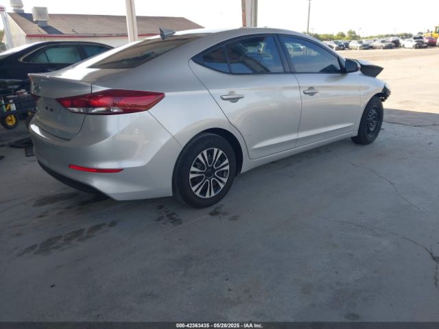 5NPD74LF3HH129417 Hyundai ELANTRA SE