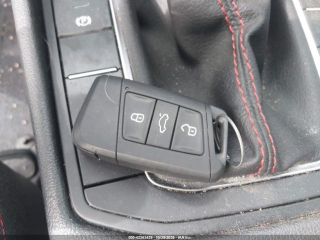 3VW5T7BU5MM047739 Volkswagen tsi