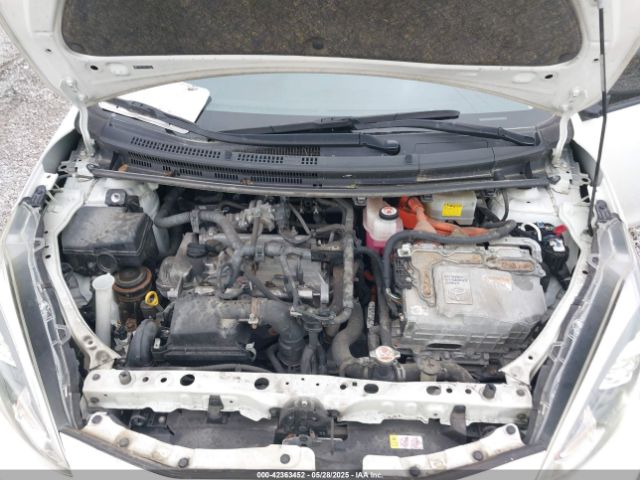 JTDKDTB35J1607514 Toyota Prius C Two