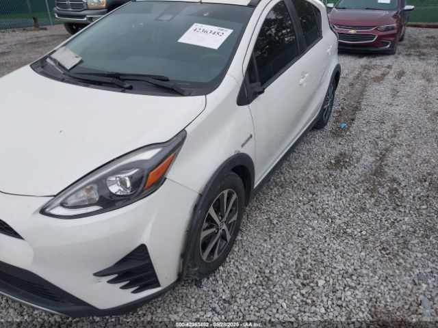 JTDKDTB35J1607514 Toyota Prius C Two