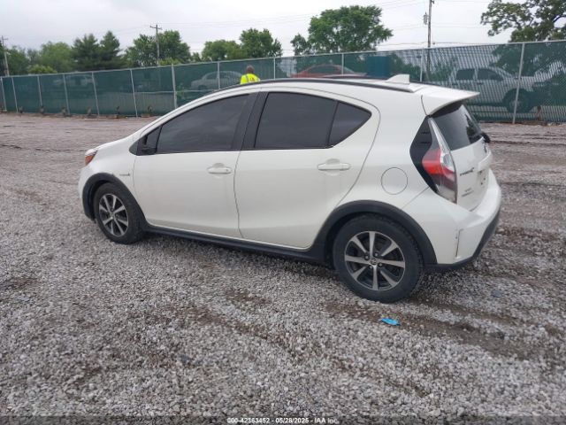 JTDKDTB35J1607514 Toyota Prius C Two