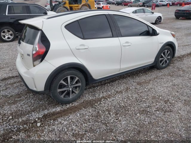 JTDKDTB35J1607514 Toyota Prius C Two