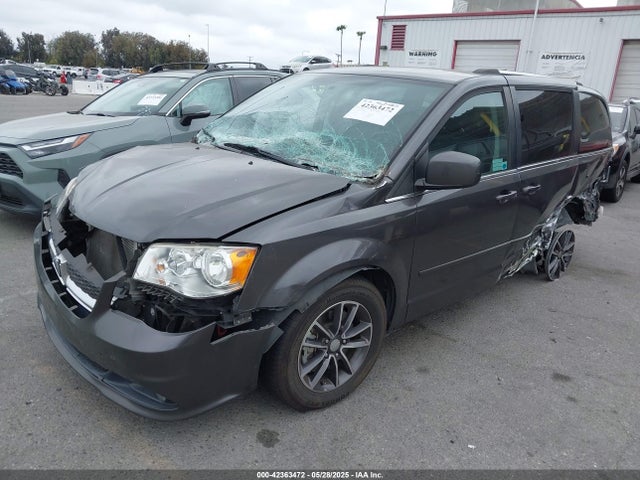 Dodge Grand Caravan 2017 2C4RDGCG2HR672219 Image 2