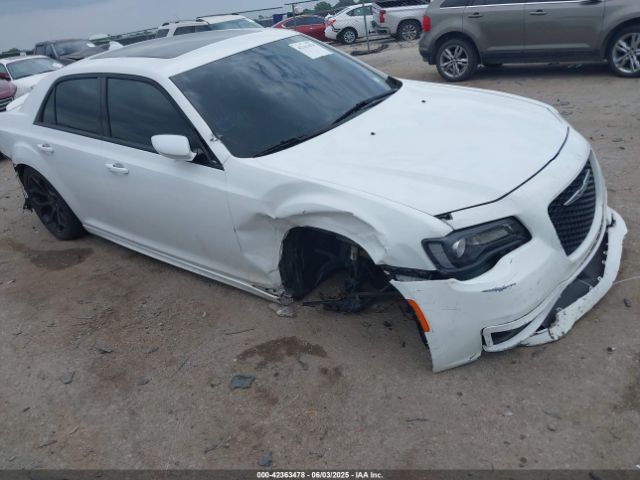 2019 CHRYSLER 300 2C3CCABT2KH580341