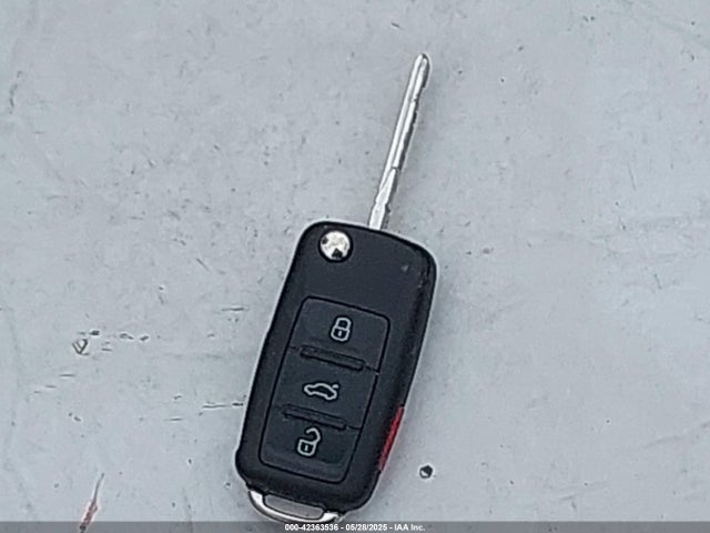 3VW267AJ0GM334704 Volkswagen 2016