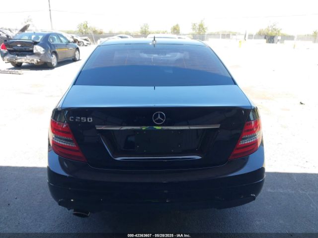 WDDGF4HB1EA942687 Mercedes-Benz C 250 Luxury/sport
