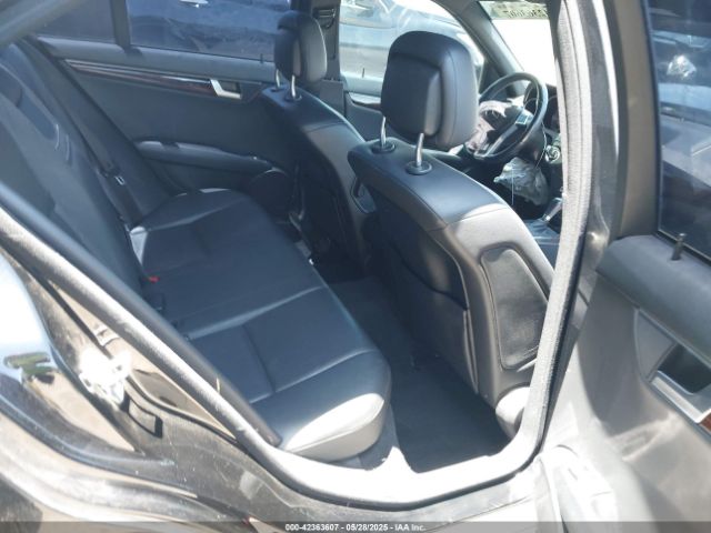 WDDGF4HB1EA942687 Mercedes-Benz C 250 Luxury/sport