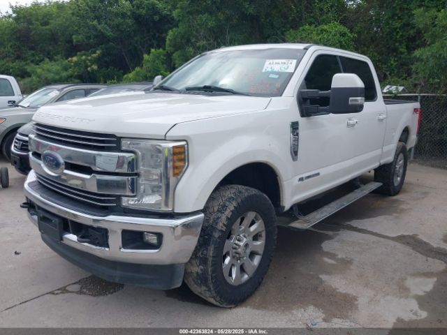 1FT7W2BT6JEB18283 Ford F-250 Lariat
