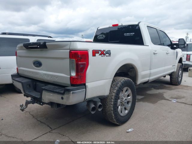 1FT7W2BT6JEB18283 Ford F-250 Lariat
