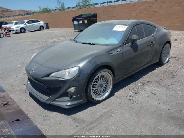 JF1ZNAA1XE9700476 Scion 2014