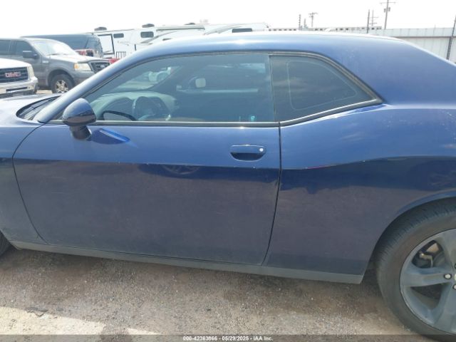 2C3CDZAG3GH102095 Dodge Challenger Sxt