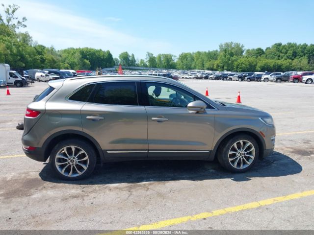 5LMCJ2D9XHUL46424 Lincoln MKC SELECT