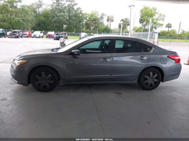 1N4AL3AP6HN365974 Nissan Altima 2.5 S