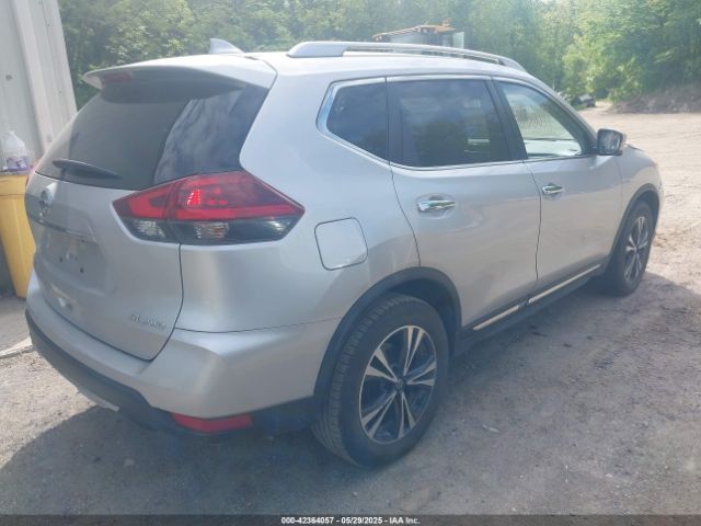 2018 NISSAN ROGUE JN8AT2MV0JW316398 Photo 3