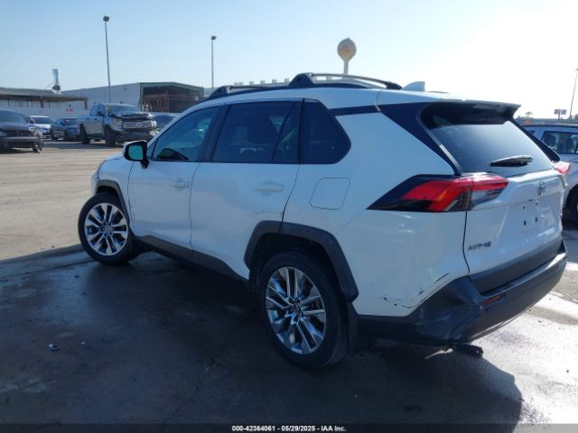 2019 TOYOTA RAV4 2T3C1RFVXKW047889 Photo 2