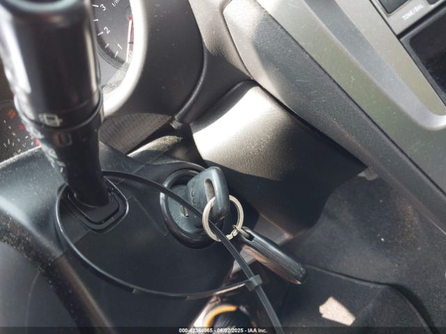 2005 SAAB 9-2X JF4GG61605H052018 Photo 10