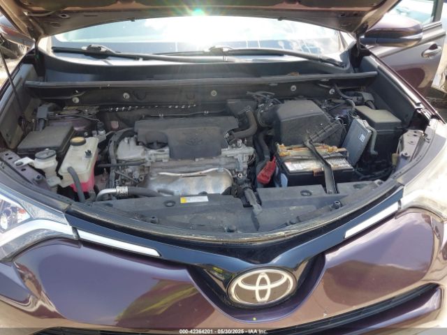 2T3RFREV1JW818607 Toyota Rav4 Xle