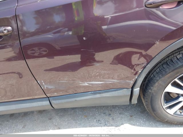2T3RFREV1JW818607 Toyota Rav4 Xle