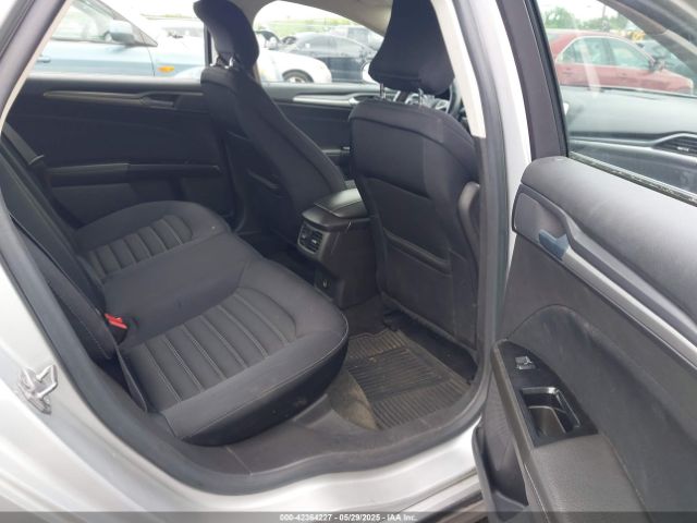 3FA6P0H72GR120891 Ford FUSION SE