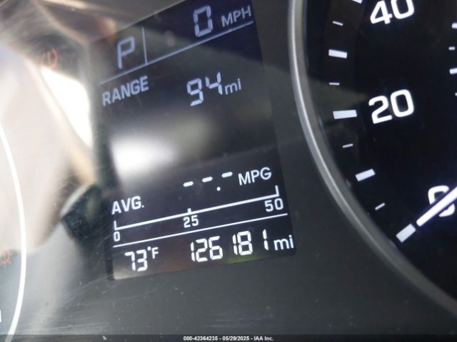 5NPD74LF1HH167096 Hyundai ELANTRA SE