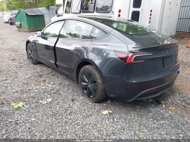 Tesla MODEL 3 2024 5YJ3E1EB6RF830852 Image 3