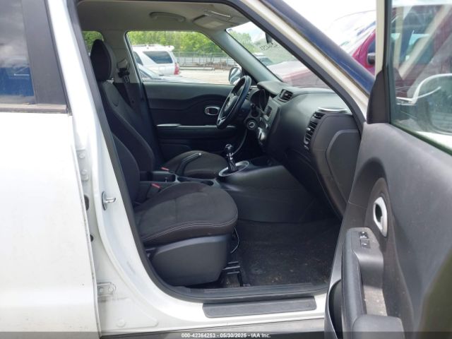 KNDJN2A23G7293945 KIA Soul