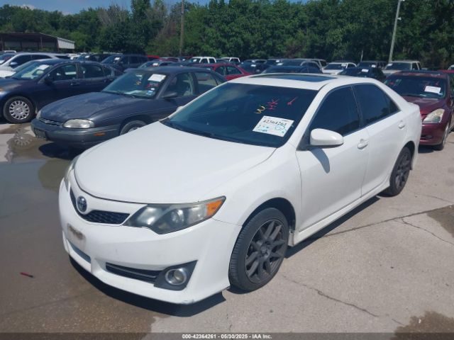 4T1BF1FK9EU843485 Toyota CAMRY SE