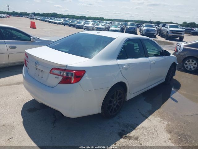 4T1BF1FK9EU843485 Toyota CAMRY SE