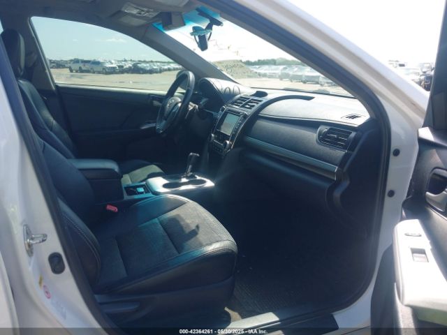 4T1BF1FK9EU843485 Toyota CAMRY SE