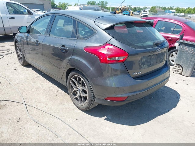 1FADP3M29HL324008 Ford FOCUS SEL