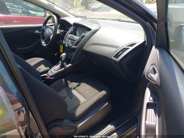 1FADP3M29HL324008 Ford FOCUS SEL