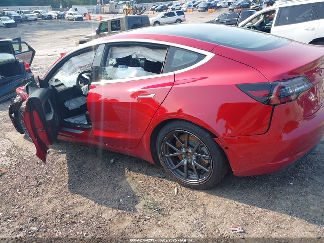 2018 TESLA MODEL 3 5YJ3E1EA7JF058454 Photo 2