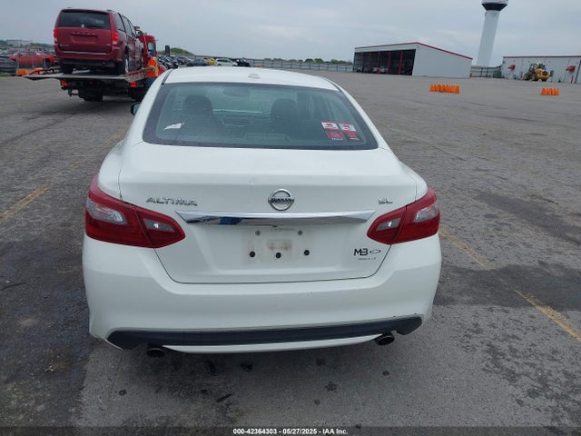 1N4AL3AP3JC163238 Nissan 2018
