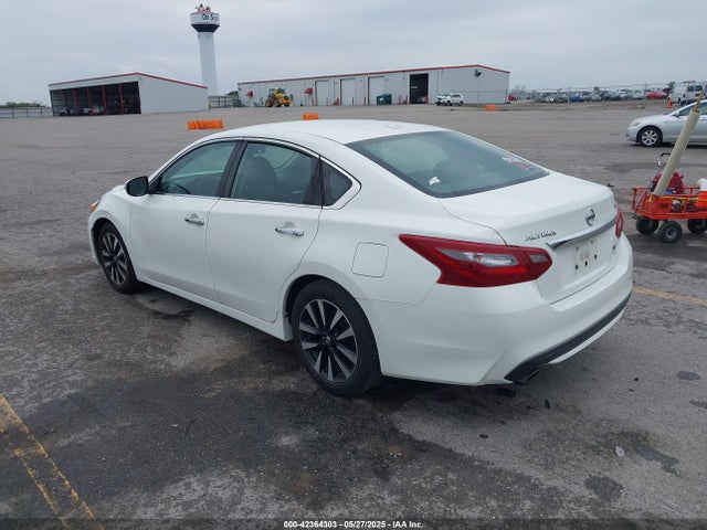 1N4AL3AP3JC163238 Nissan 2018