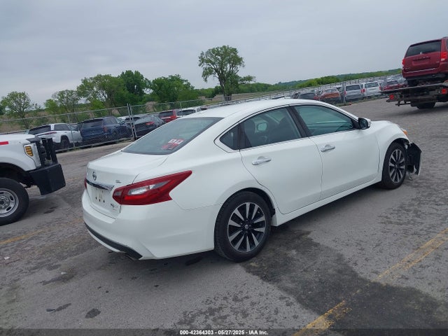 1N4AL3AP3JC163238 Nissan 2018