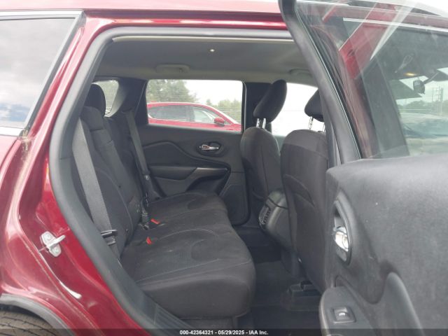 1C4PJMCB5KD386572 Jeep Cherokee Latitude 4x4