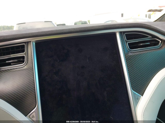Tesla Model X 100d/75d/90d 2017 5YJXCBE26HF056758 Image 17
