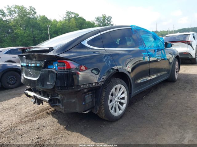 2017 TESLA MODEL X 5YJXCBE26HF056758 Photo 3